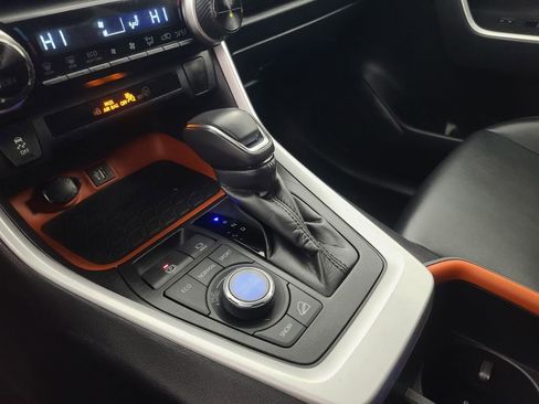 Used 2024 Toyota RAV4 Adventure image 37