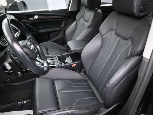 Used 2023 Audi Q5 e Premium Plus AWD/4WD image 33