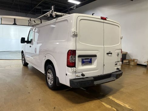 Used 2016 Nissan NV 2500 SV RWD image 6