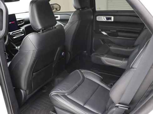 Used 2022 Ford Explorer ST w/ Equipment Group 401A image 13