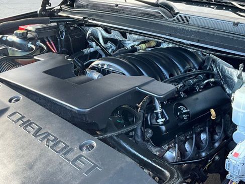 Used 2017 Chevrolet Tahoe Premier image 10