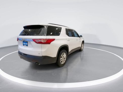 Used 2020 Chevrolet Traverse LT image 8