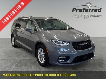 Used 2021 Chrysler Pacifica Touring-L