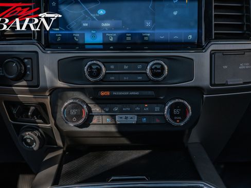 Used 2022 Ford F350 Platinum image 40