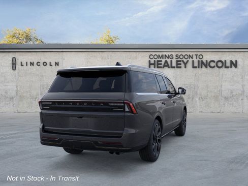 New 2026 Lincoln Navigator L Reserve image 8