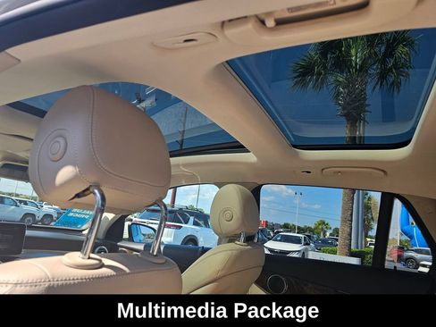 Used 2018 Mercedes-Benz GLC 300 4MATIC image 16