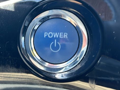 Used 2019 Toyota Prius Prime Plus FWD image 27