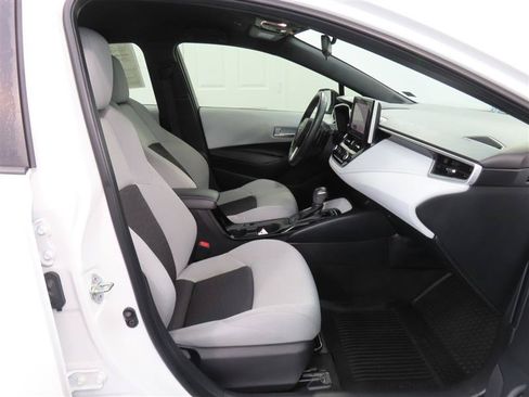 Used 2024 Toyota Corolla SE FWD image 35