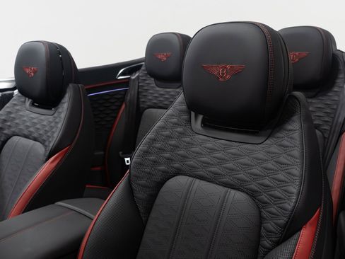 Used 2025 Bentley Continental GT Speed image 42