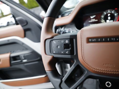New 2026 Land Rover Defender 110 OCTA AWD/4WD image 26