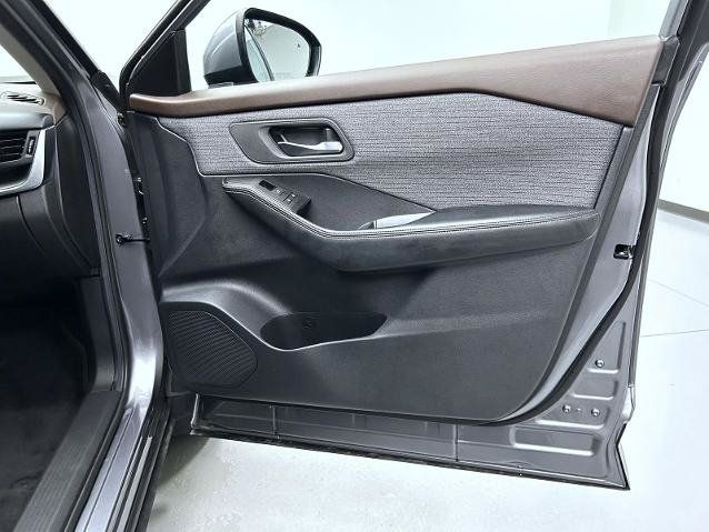 Certified 2023 Nissan Rogue SV AWD/4WD image 16