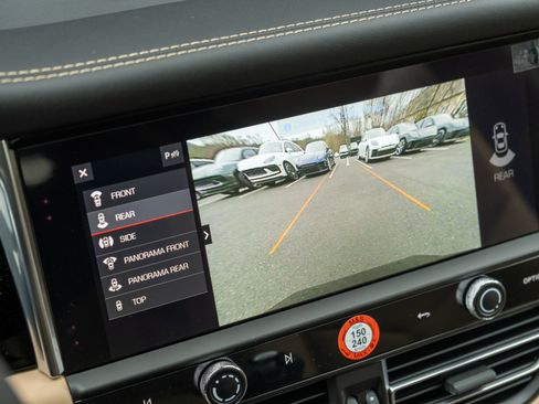 New 2026 Porsche Macan S image 32