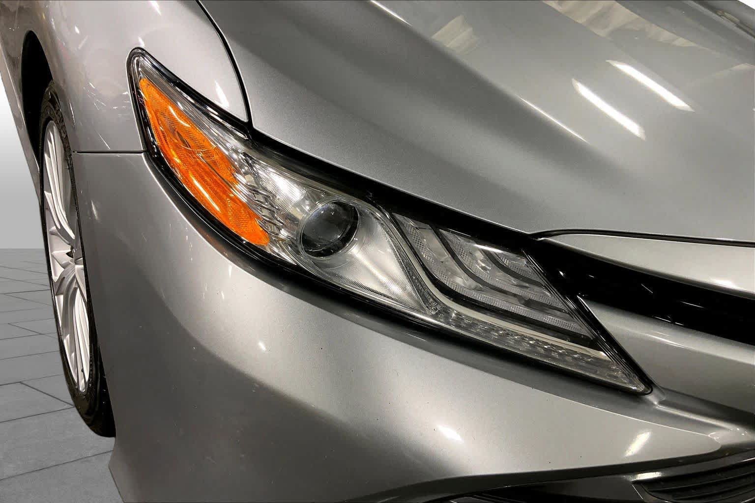 Certified 2020 Toyota Camry XLE FWD image 28