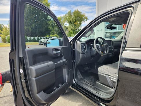 Used 2021 Chevrolet Silverado 1500 Custom image 23