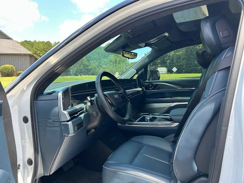 Used 2025 Cadillac Escalade IQ Sport 2 AWD/4WD image 48