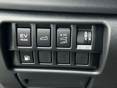 New 2025 Subaru Forester Limited image 29