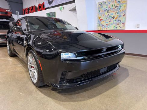 Used 2025 Dodge Charger Daytona Scat Pack w/ Track Pack AWD/4WD image 44