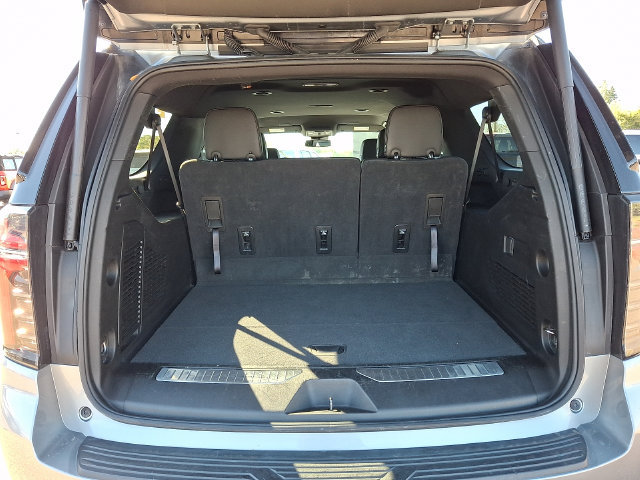 Used 2025 Chevrolet Suburban Z71 AWD/4WD image 28