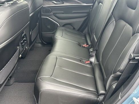 New 2026 Jeep Grand Cherokee Limited image 21