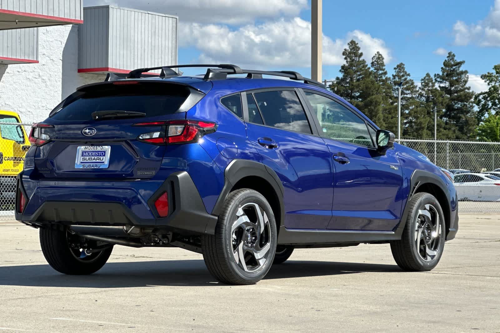 New 2026 Subaru Crosstrek 2.5i Limited w/ Crosstrek Mirror Package AWD/4WD image 3