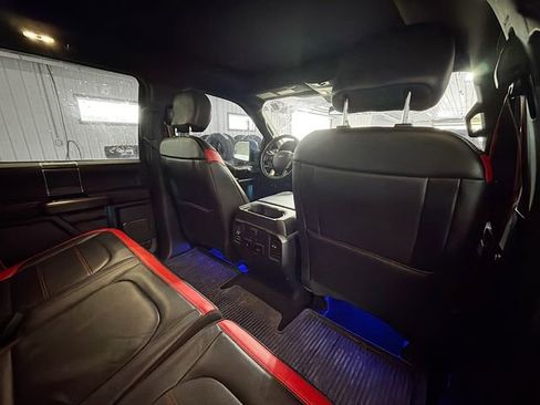 Used 2018 Ford F150 Lariat w/ Equipment Group 502A Luxury AWD/4WD image 11