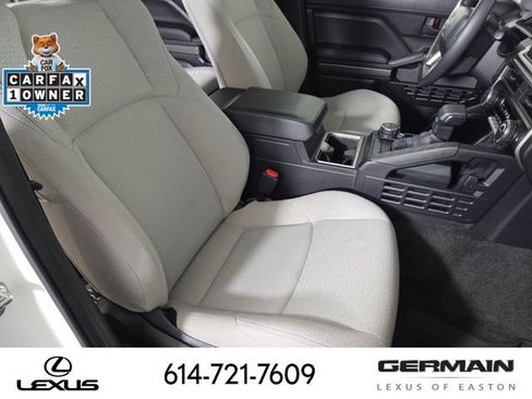Used 2025 Toyota 4Runner SR5 AWD/4WD image 28