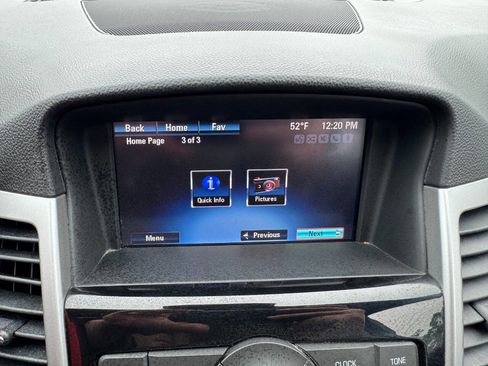 Used 2015 Chevrolet Cruze LT w/ Technology Package image 23