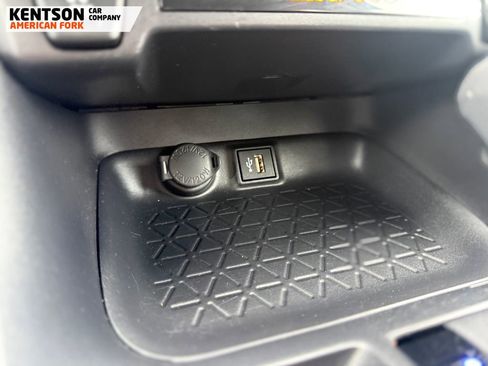 Used 2025 Toyota RAV4 XLE AWD/4WD image 26