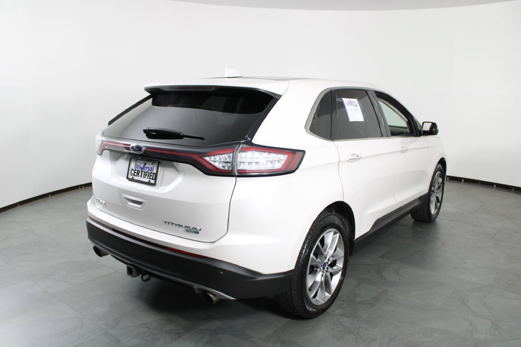 Used 2018 Ford Edge Titanium w/ Equipment Group 301A AWD/4WD image 3