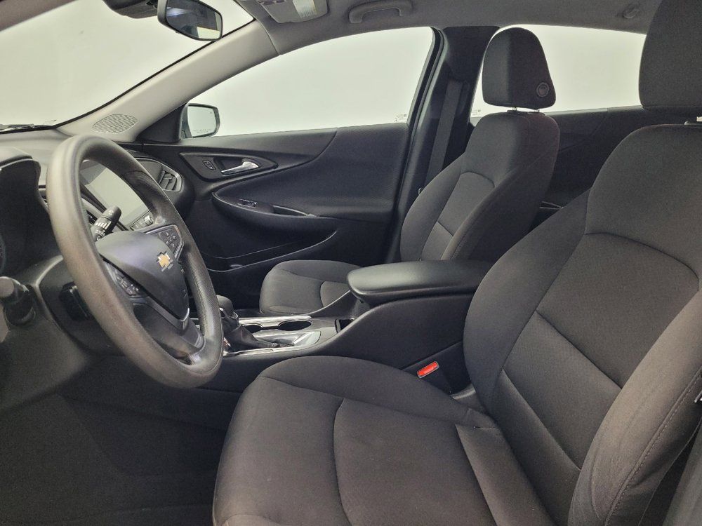 Used 2021 Chevrolet Malibu LS w/ Driver Confidence Package II FWD image 17