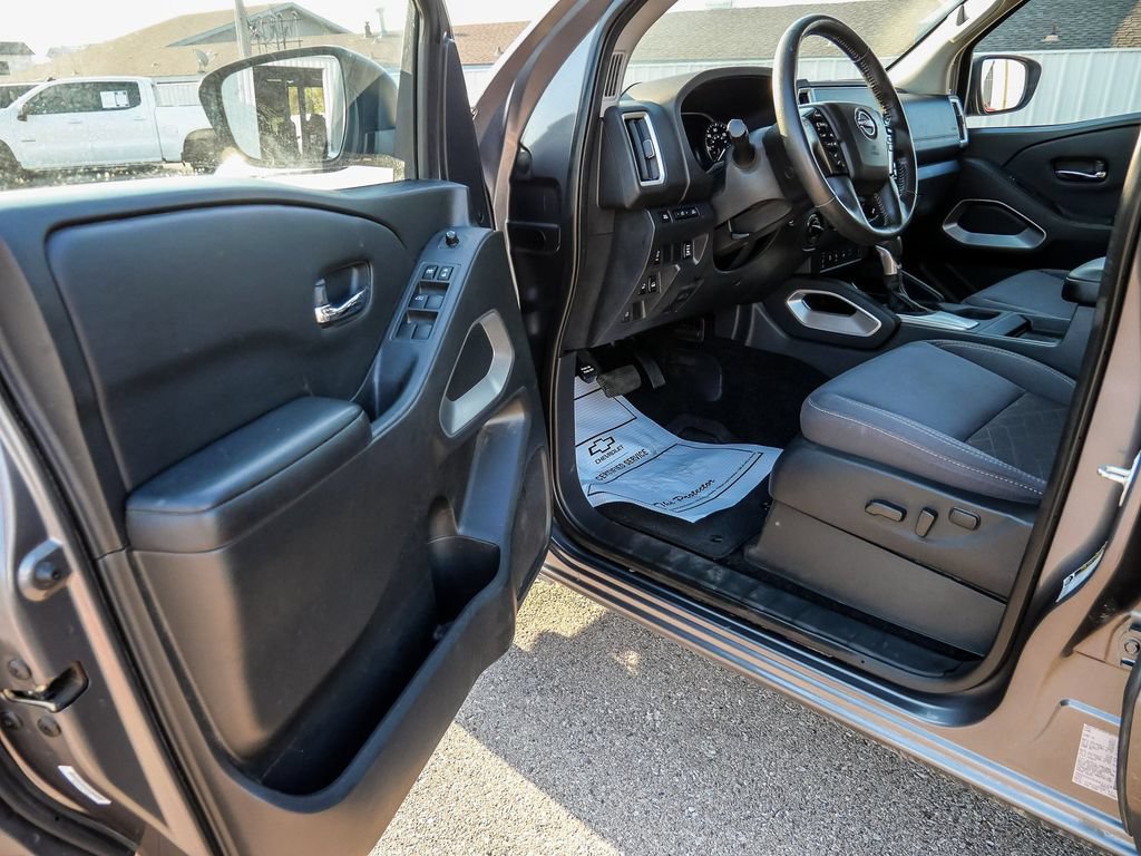 Used 2025 Nissan Frontier SV w/ SV Convenience Package AWD/4WD image 29