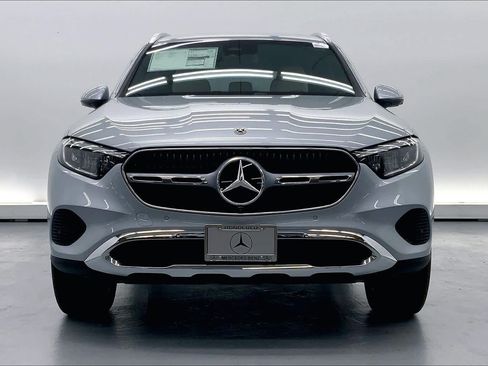 Used 2026 Mercedes-Benz GLC 300 image 3