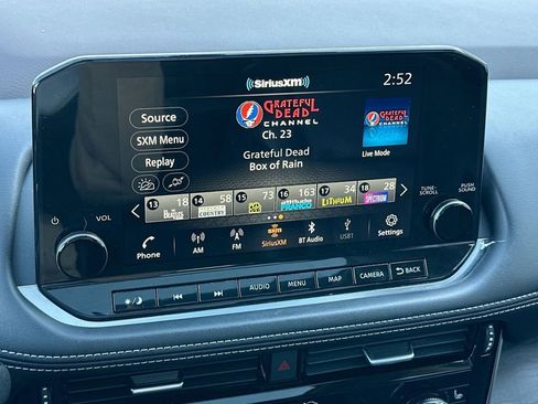 Used 2021 Nissan Rogue Platinum image 23