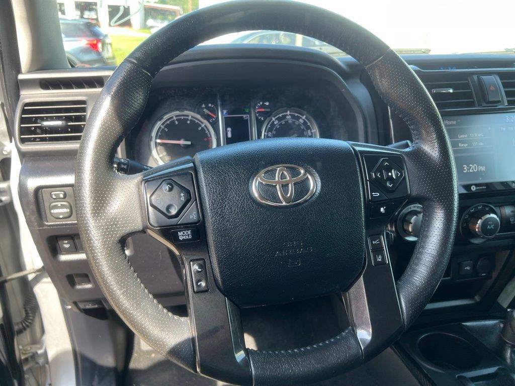 Used 2021 Toyota 4Runner TRD Off-Road AWD/4WD image 14