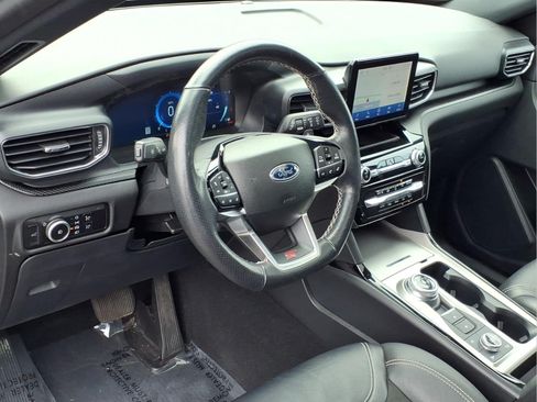 Used 2023 Ford Explorer ST AWD/4WD image 18