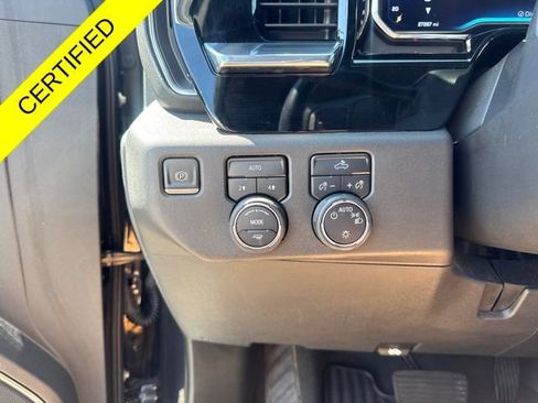 Used 2023 Chevrolet Silverado 1500 LT AWD/4WD image 17