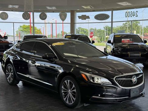 Used 2017 Buick LaCrosse Premium FWD image 1