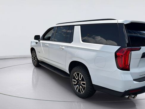 Used 2024 GMC Yukon XL AT4 w/ Technology Package AWD/4WD image 2