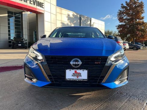 Used 2025 Nissan Altima 2.5 SR image 4