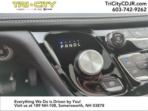 New 2026 Chrysler Pacifica Limited w/ S Appearance Package image 23