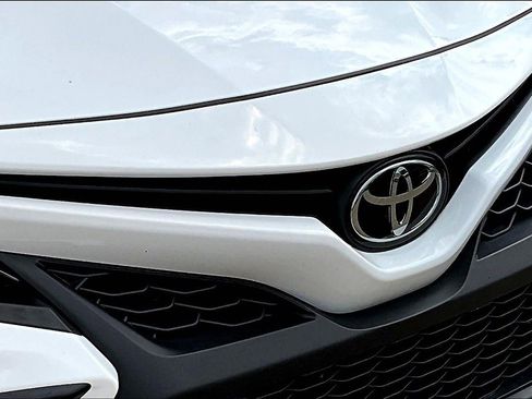 Used 2023 Toyota Camry SE image 29