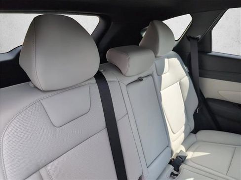 Certified 2025 Hyundai Tucson Limited image 23