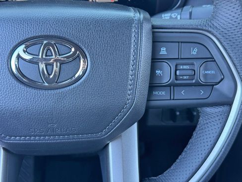 Used 2025 Toyota Tundra Limited image 22