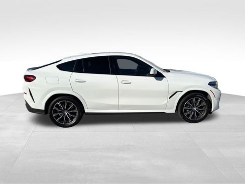 Used 2021 BMW X6 xDrive40i w/ M Sport Package AWD/4WD image 7