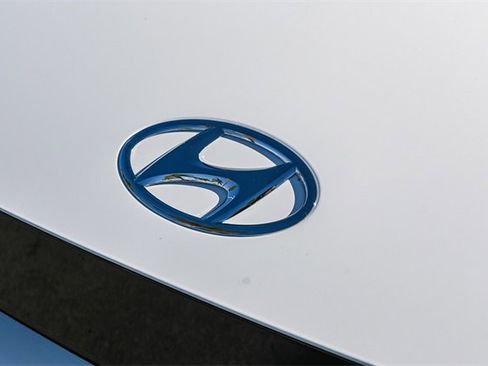 Certified 2024 Hyundai Ioniq 5 SE image 14