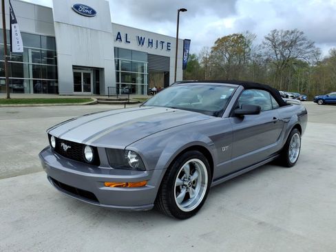 Used 2006 Ford Mustang GT Premium image 1