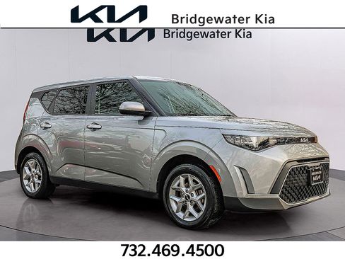 Certified 2023 Kia Soul LX w/ LX Technology Package image 1