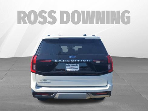 Used 2025 Ford Expedition Platinum AWD/4WD image 5