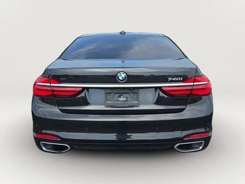 Used 2019 BMW 740i w/ Cold Weather Package RWD image 8