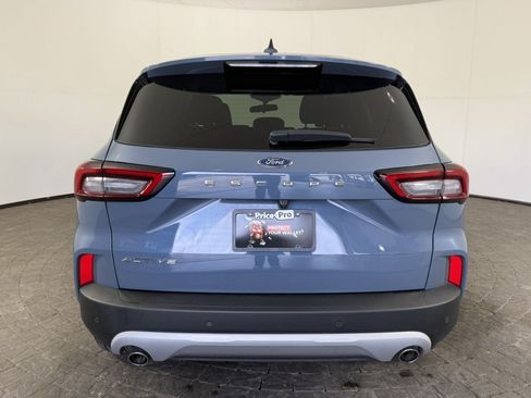 Certified 2025 Ford Escape Active w/ Tech Pack #1 FWD image 6